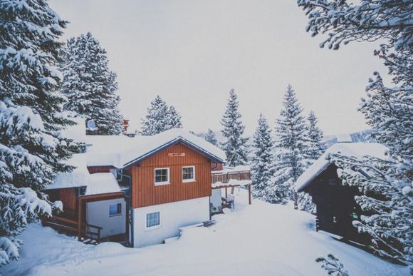 Zirbenhütte auf der Turracher Höhe - Turrach - Urlaubsregion Murau-Murtal